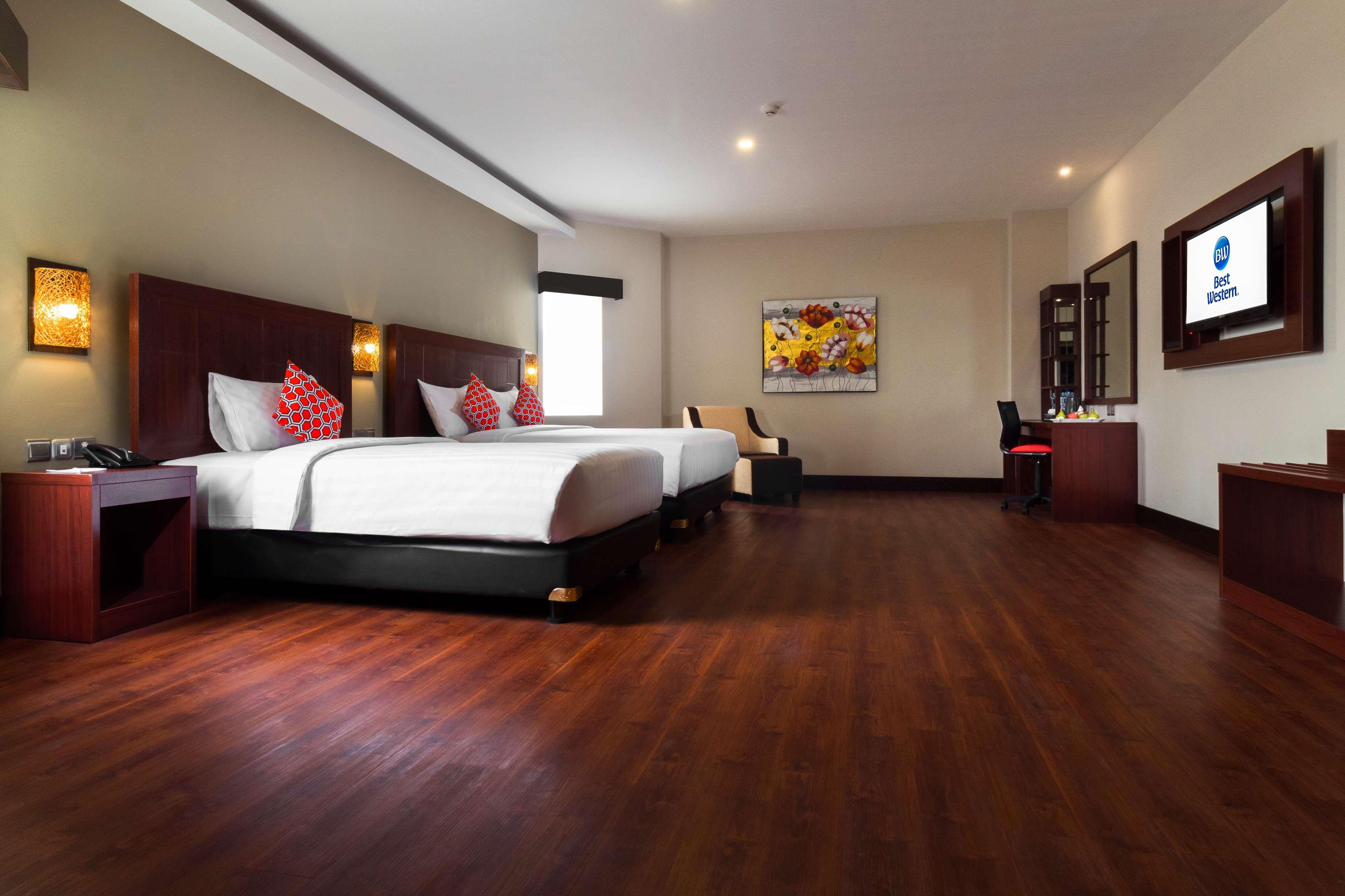 Best Western Plus Taft Inn Ngoại thất bức ảnh