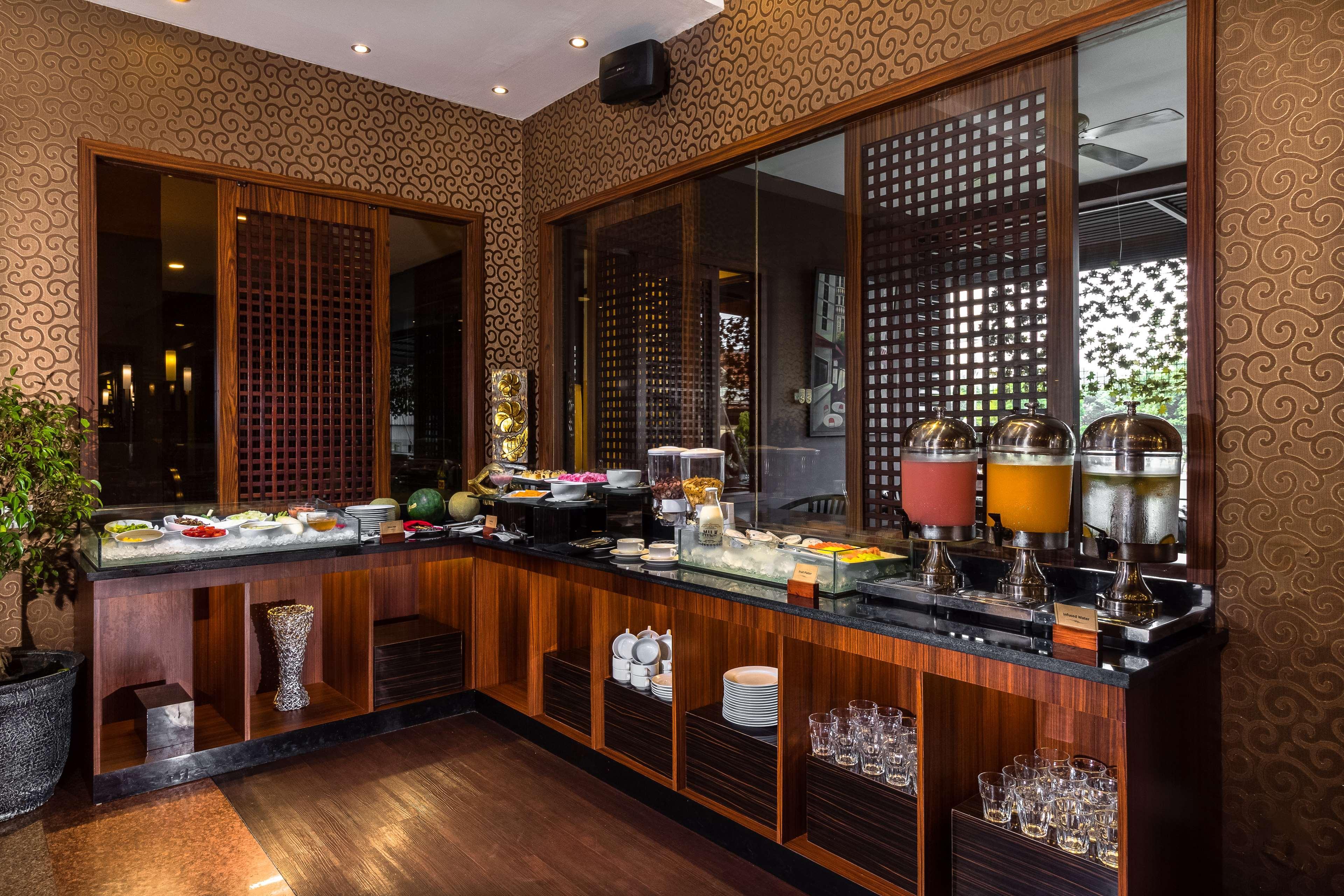 Best Western Plus Taft Inn Ngoại thất bức ảnh