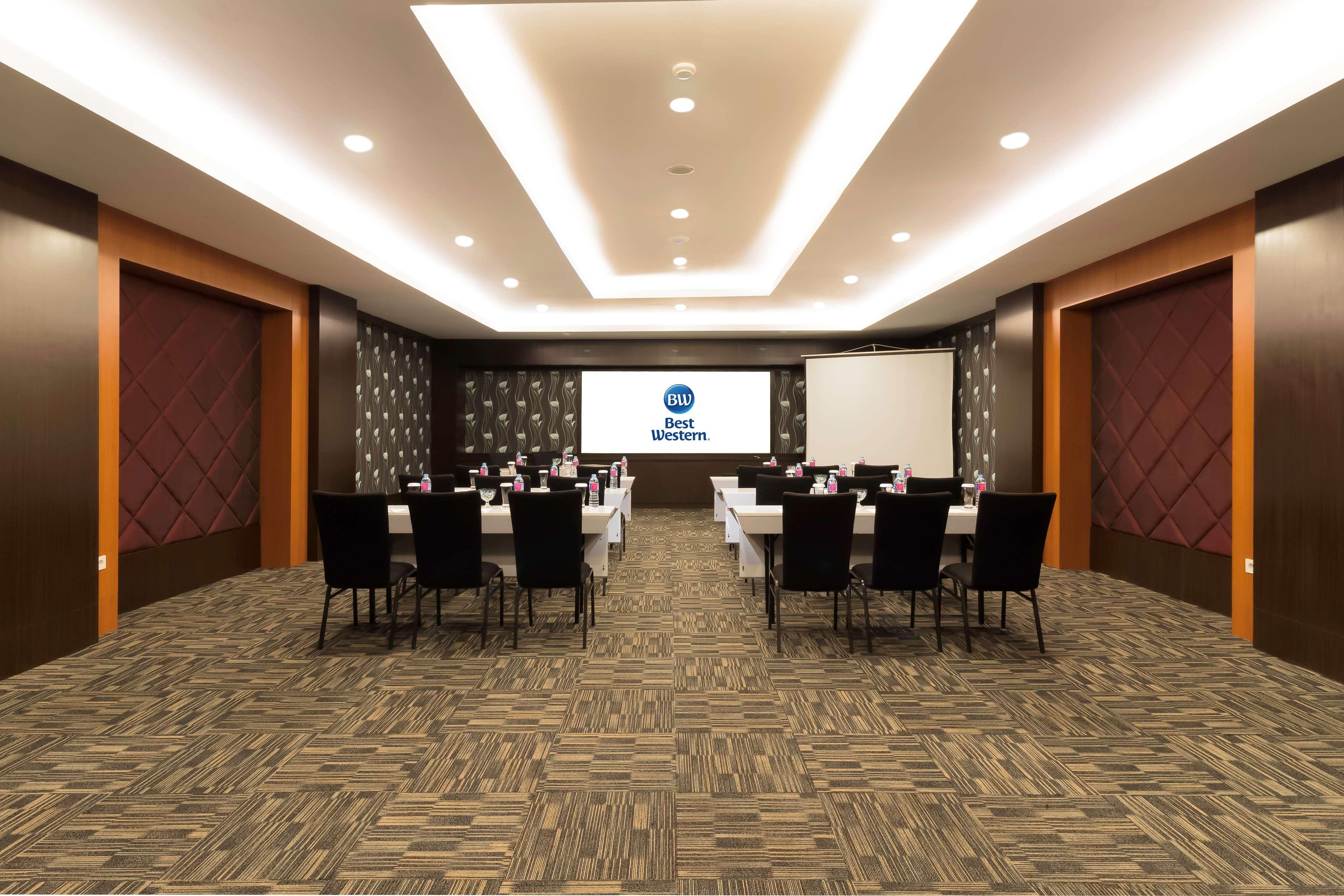 Best Western Plus Taft Inn Ngoại thất bức ảnh